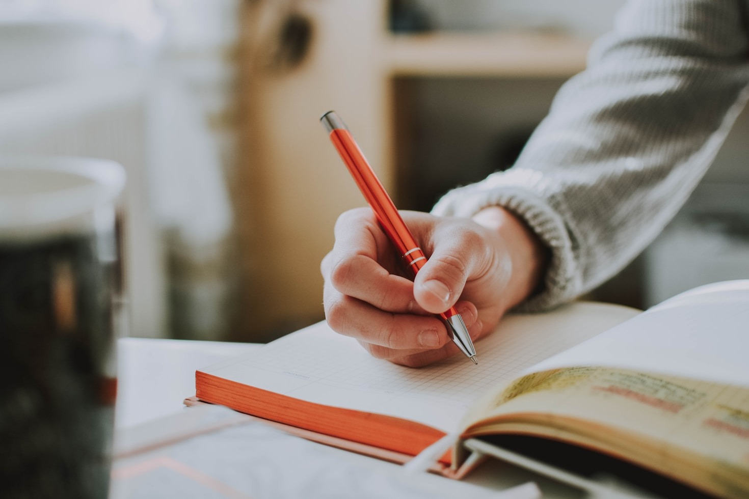 Transforming Thoughts Into Beautiful Narratives